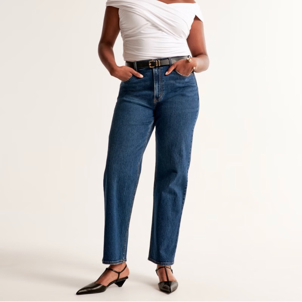 Abercrombie & Fitch Women's Vintage High Rise Straight Jeans - Dark Wash Denim